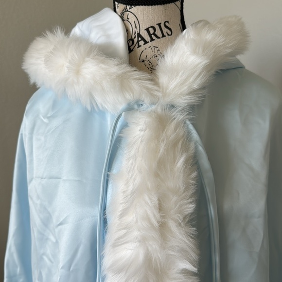 DISNEY ELSA FROZEN/ Halloween ready - Picture 2 of 6